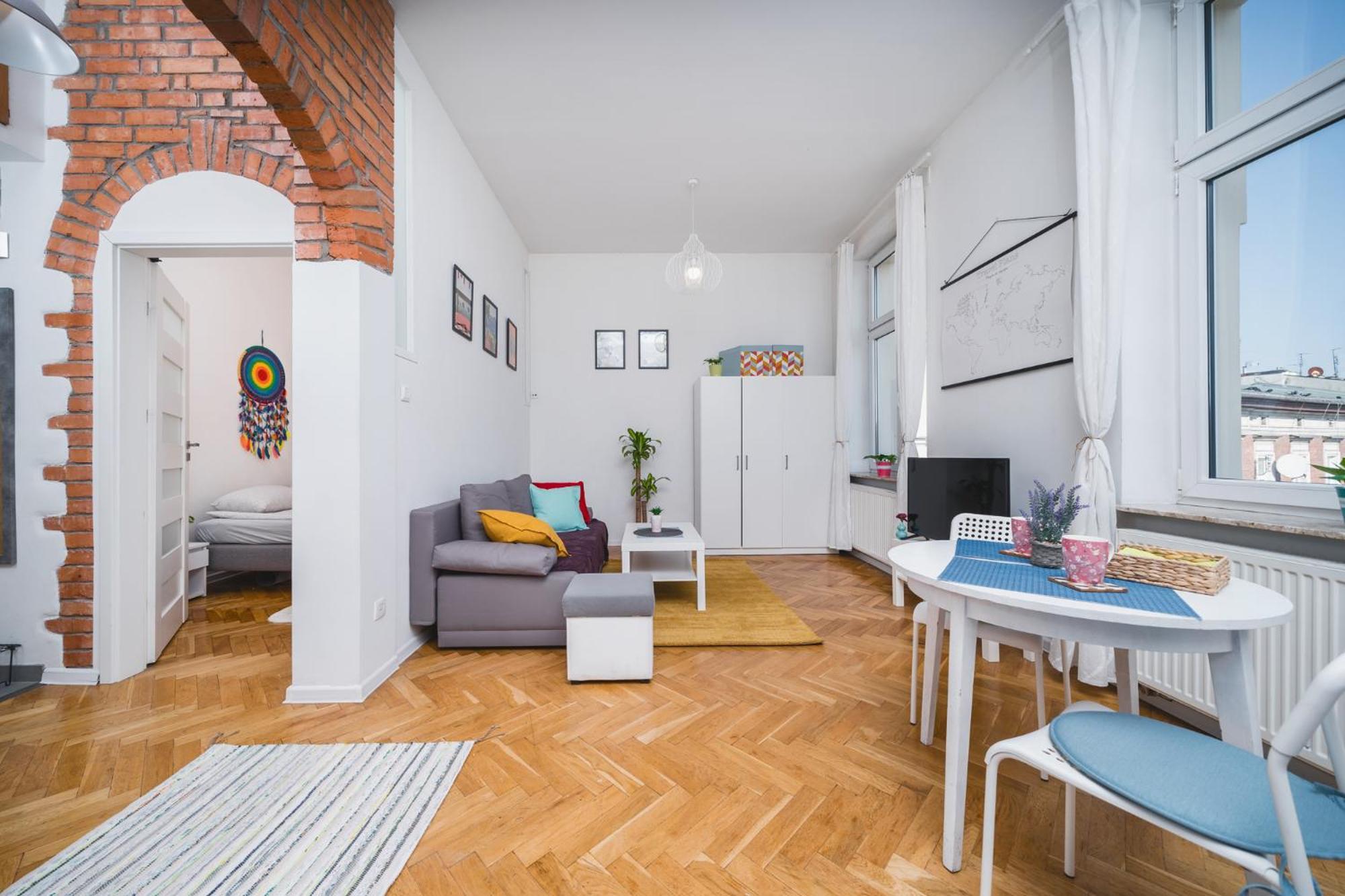 Plac Nowy - The Heart Of Jewish Quarter - By Upstairs Krakov