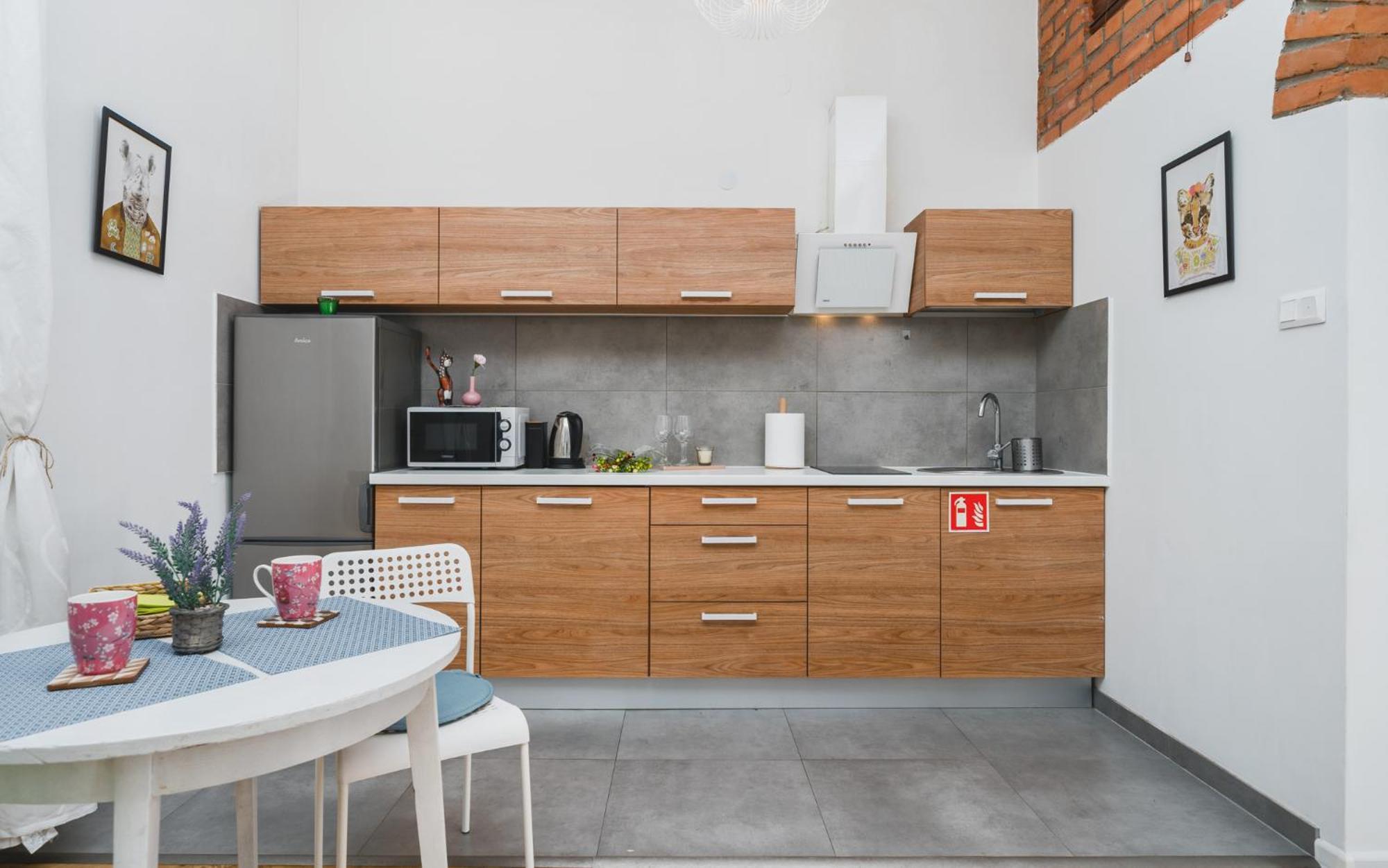 Plac Nowy - The Heart Of Jewish Quarter - By Upstairs Krakov